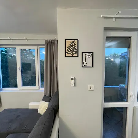 Quiet Comfort Walk Everywhere * Varna