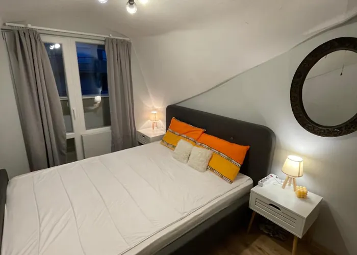 Апартаменты Quiet Comfort Walk Everywhere *