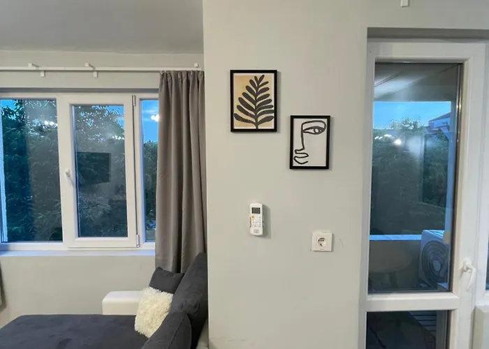 Quiet Comfort Walk Everywhere * Варна