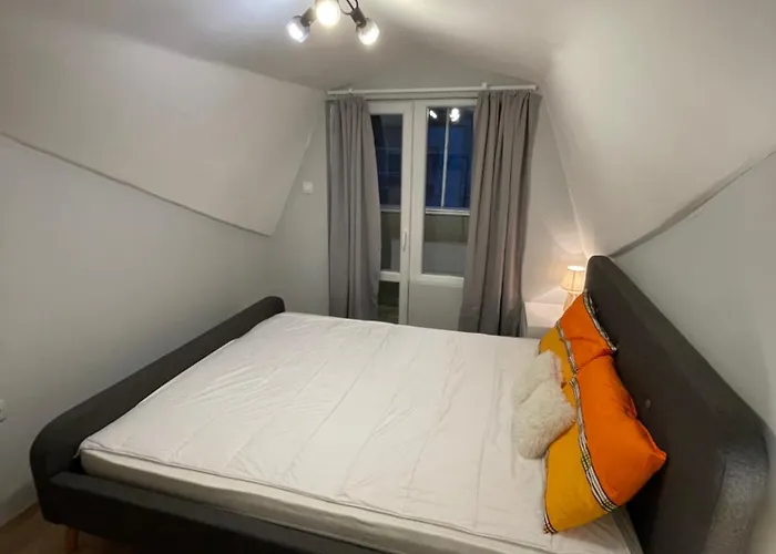 Quiet Comfort Walk Everywhere Апартаменты Варна