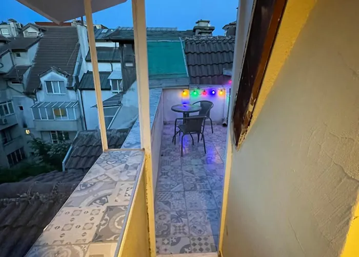 Апартаменты Quiet Comfort Walk Everywhere *