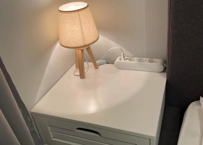 Quiet Comfort Walk Everywhere Apartment *