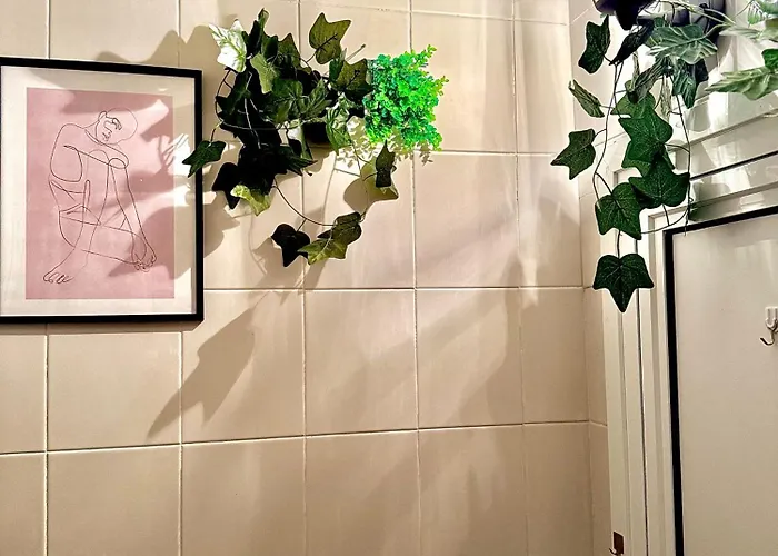 Apartment Quiet Comfort Walk Everywhere